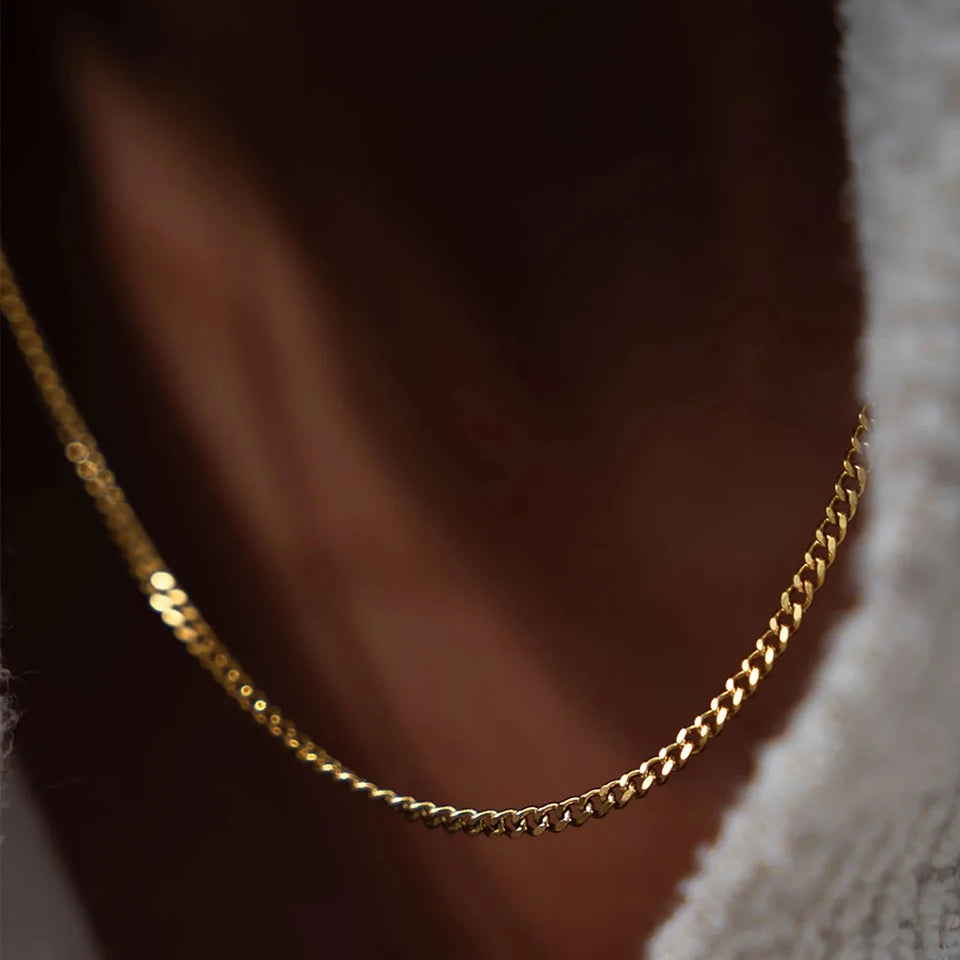 CHAIN NECKLACE