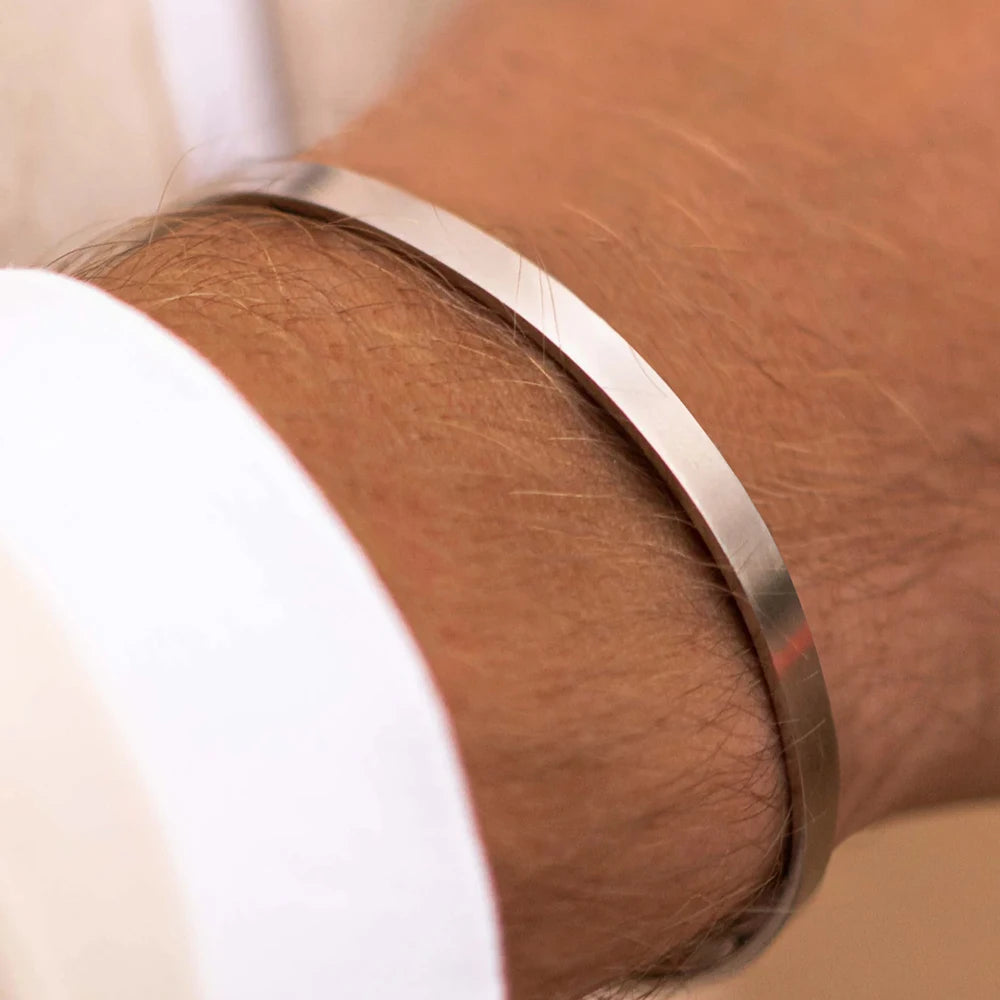 CUFF BRACELET