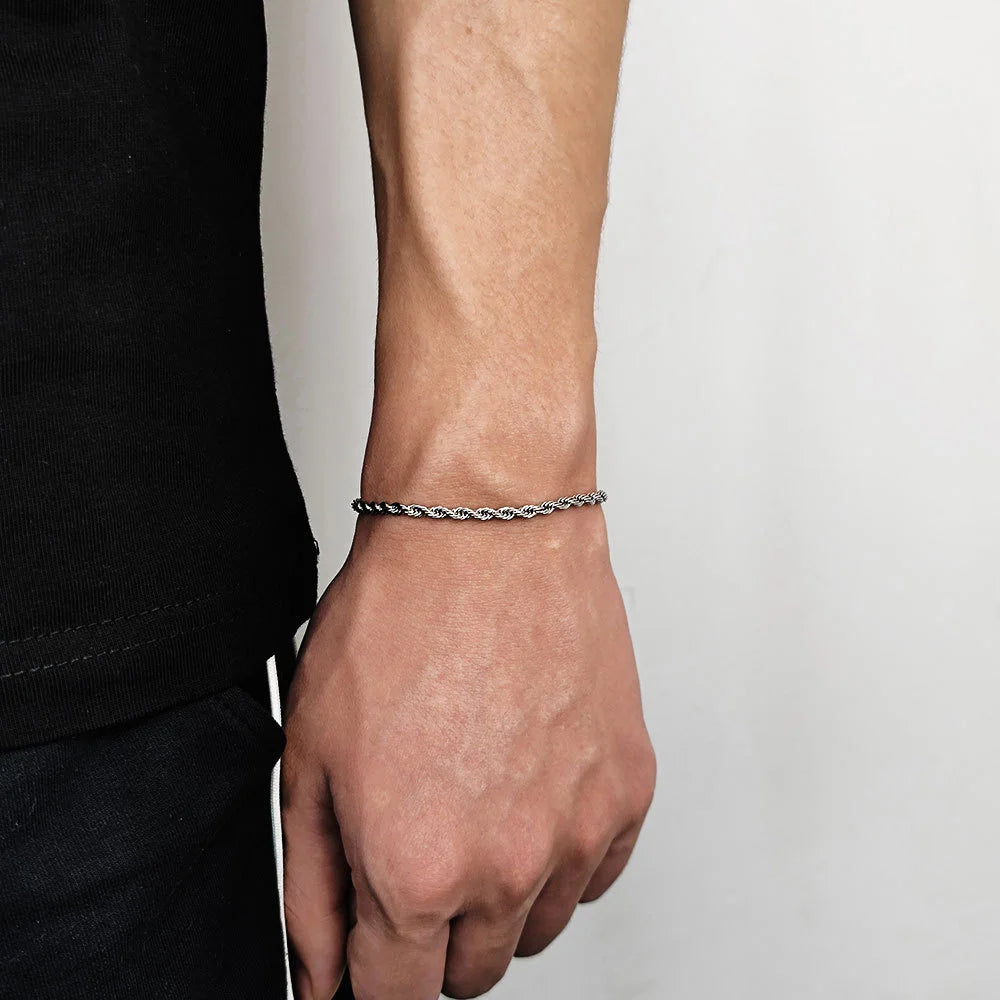 TWISTED BRACELET