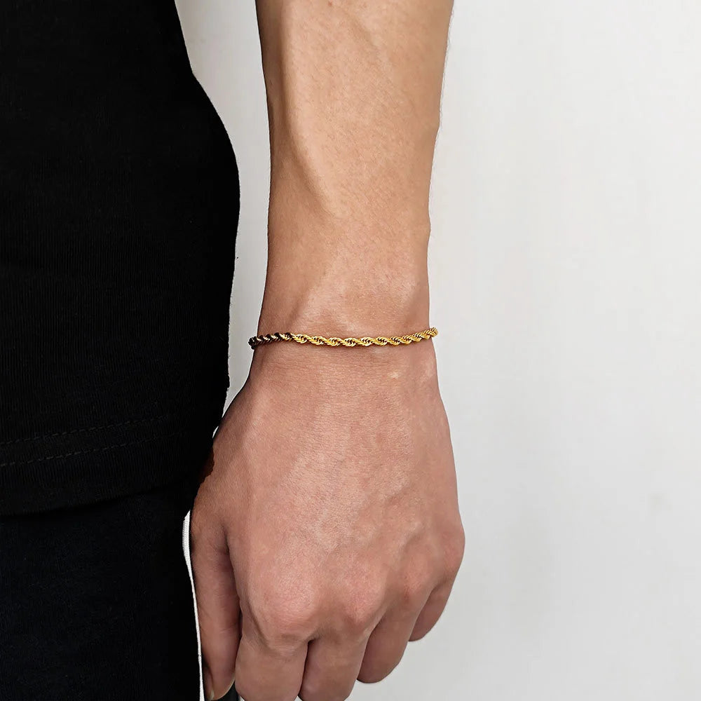 TWISTED BRACELET