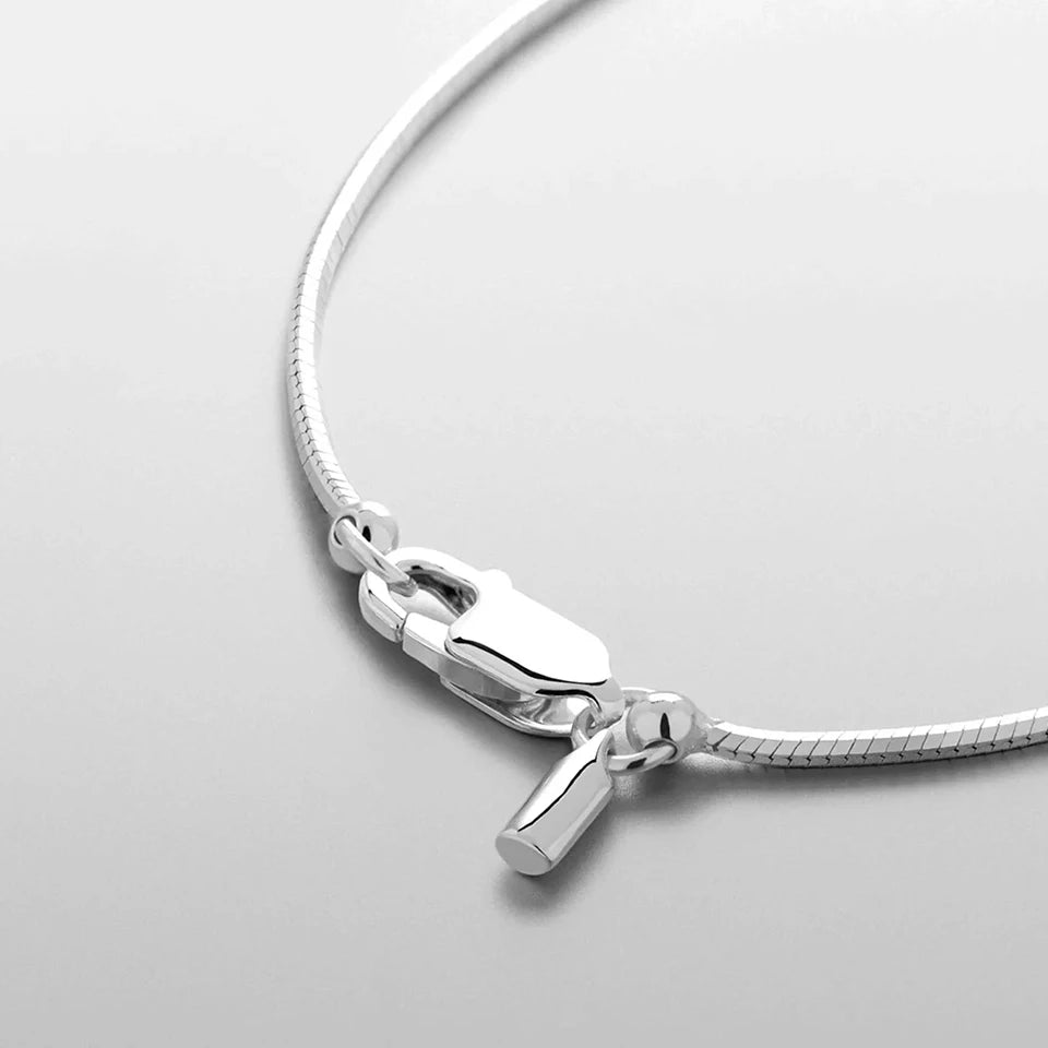 OCTAGON NECKLACE