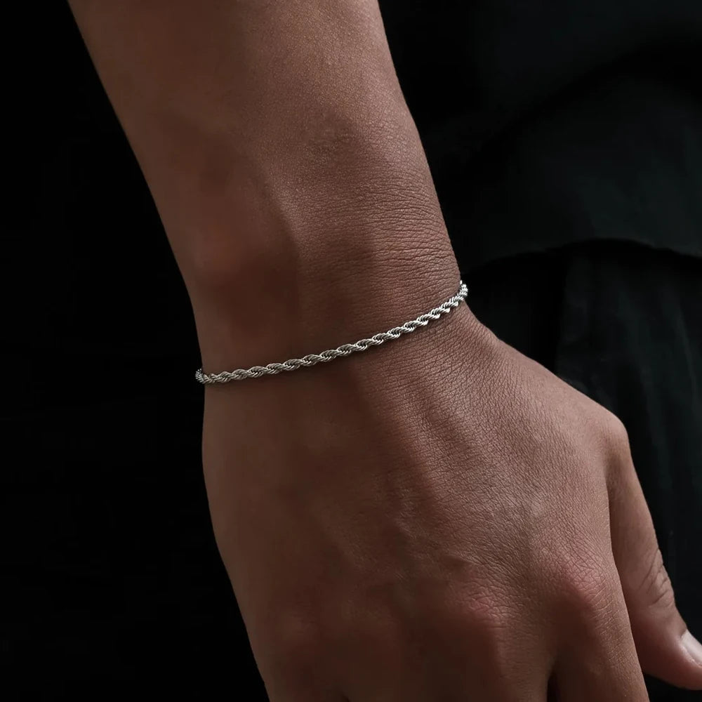 TWISTED BRACELET