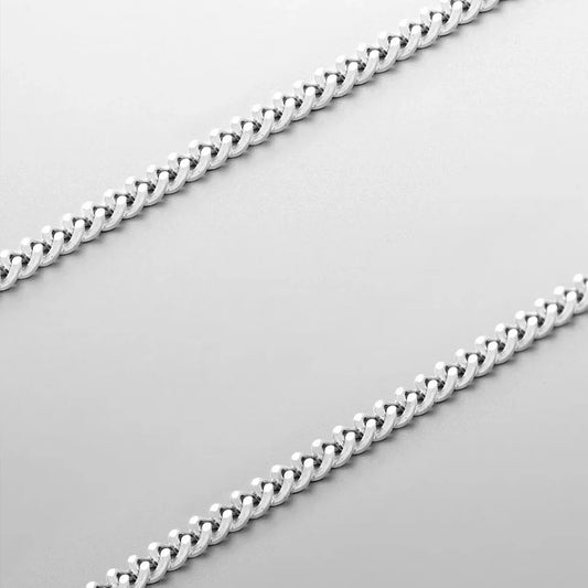 CHAIN NECKLACE